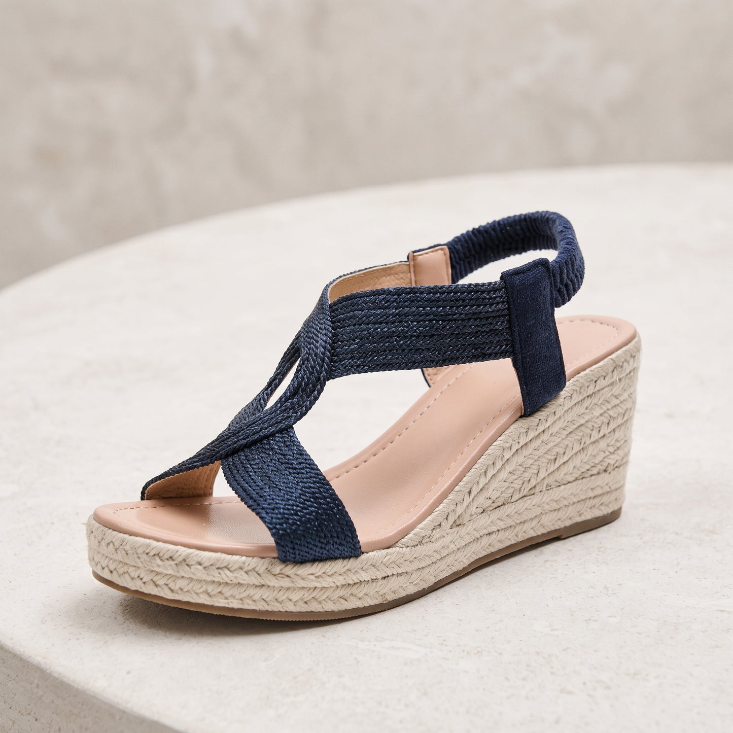 Sandales compensées élégantes et confortables